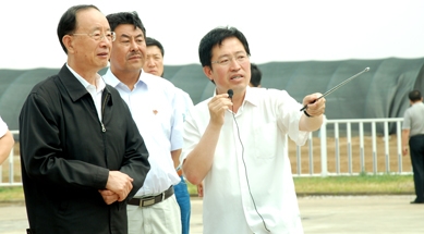 原中共中央書記處書記、中紀委副書記何勇視察我公司